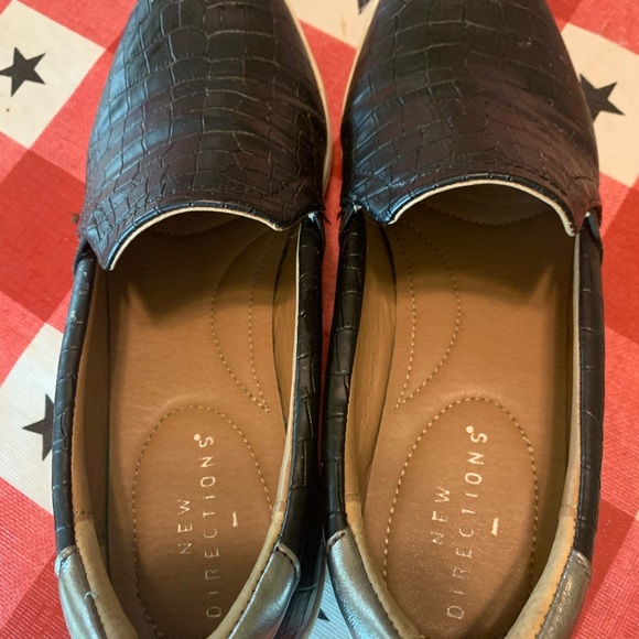 New Direction wedge sneaker - Picture 8 of 13